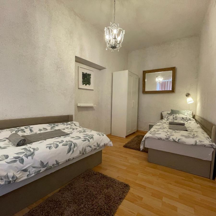 Corte Apartman Pápa Eksteriør billede