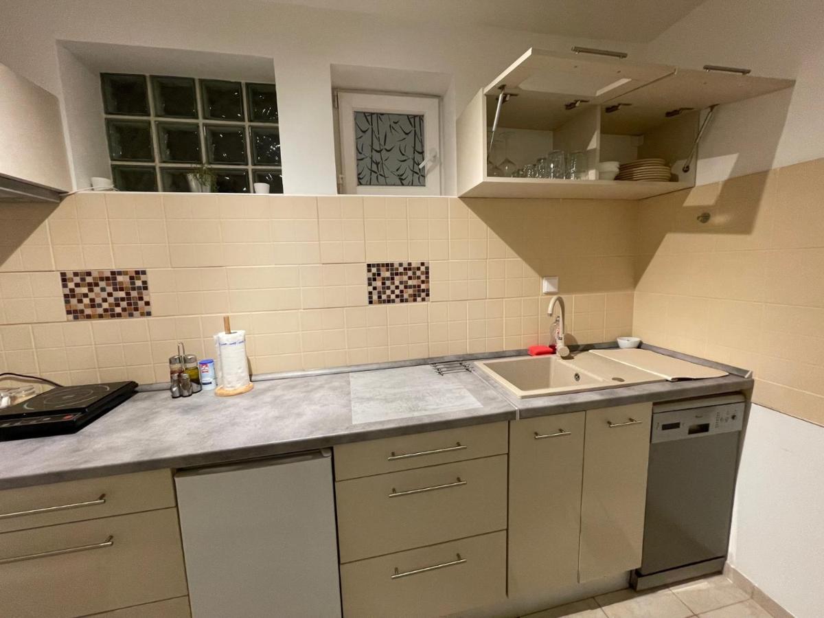 Corte Apartman Pápa Eksteriør billede